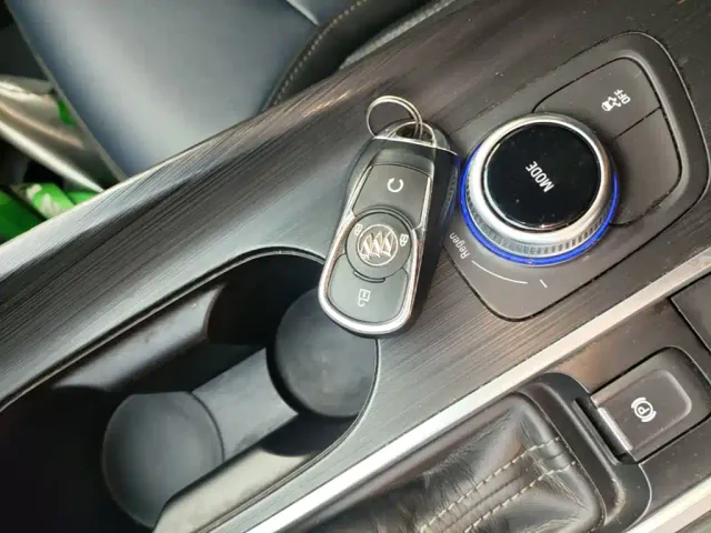 Buick Velite 6 2022 Connected Sharing PLUS — Фото автомобиля 8
