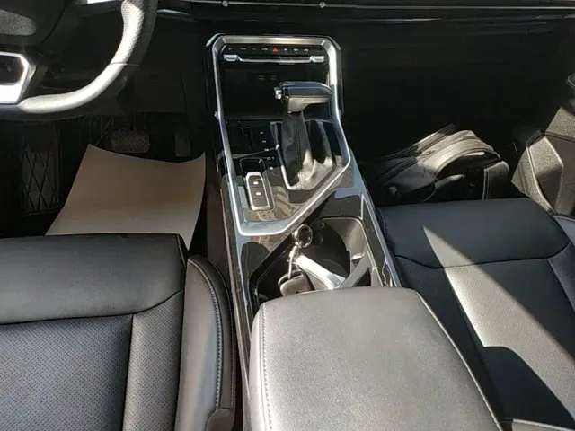 Wuling Asta — Фото автомобиля 9