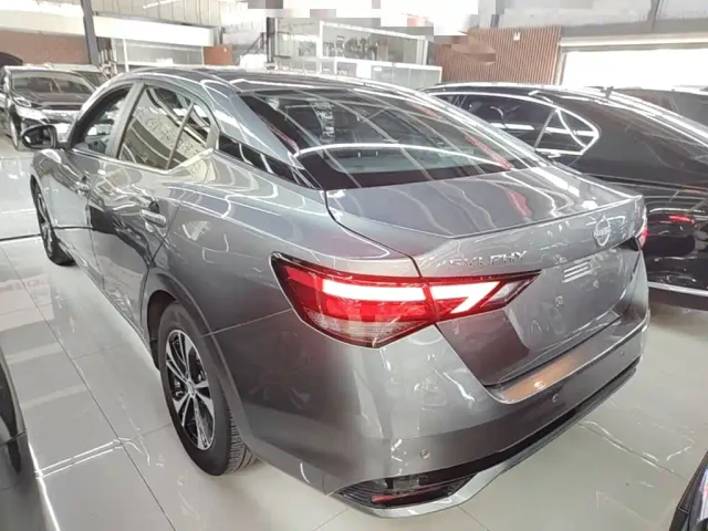 Nissan Sylphy — Фото автомобиля 4