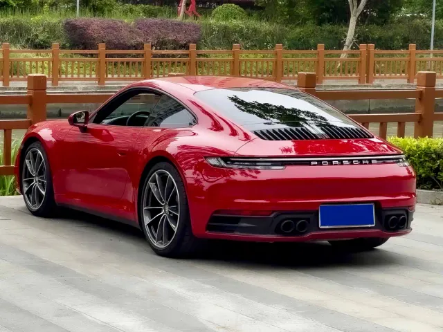 Porsche 911 — Фото автомобиля 3