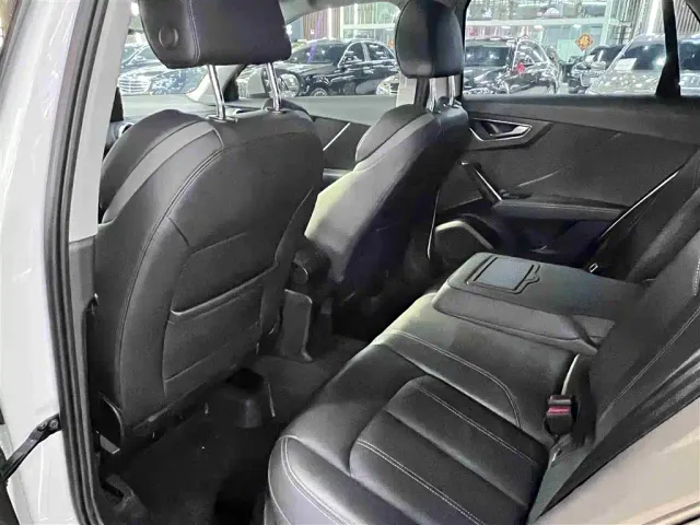 Audi Q2L — Фото автомобиля 4