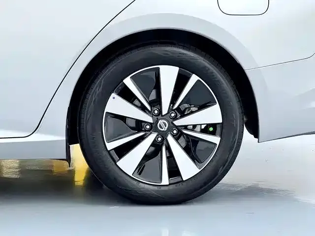 Nissan Teana — Фото автомобиля 16