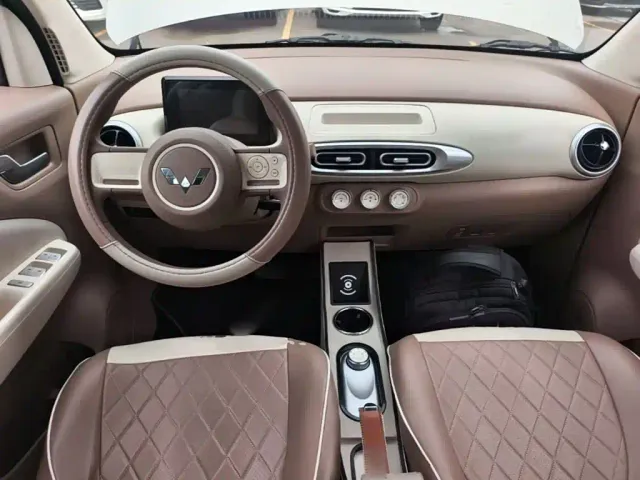 Wuling Hongguang Mini EV — Фото автомобиля 9