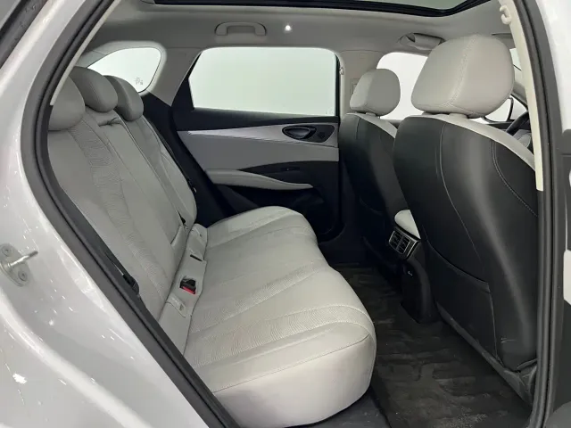 BYD Seal 06 DM-i Touring — Фото автомобиля 12