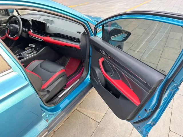 Geely Emgrand S — Фото автомобиля 19