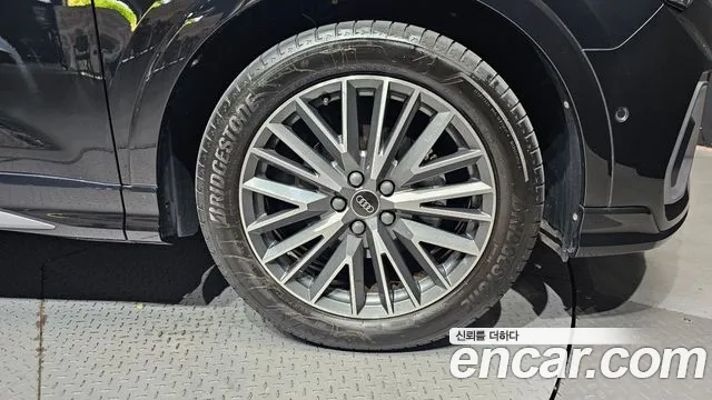 Audi Q3 35 TDI quattro Premium — Фото автомобиля 20