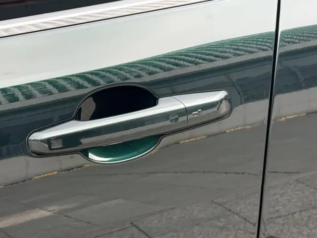 Jaguar XEL — Фото автомобиля 12
