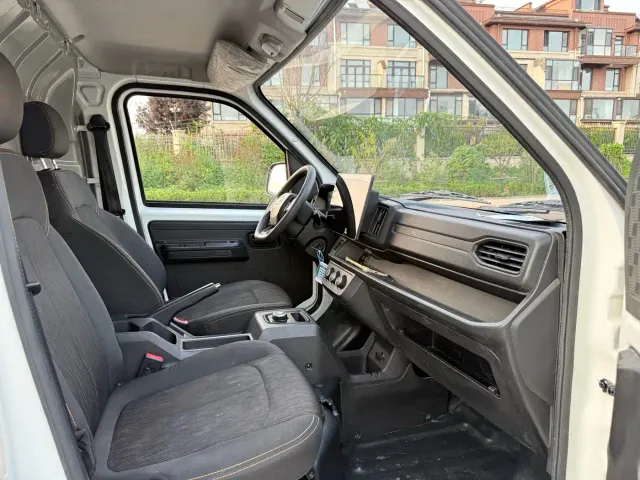 JAC Motors Blue Cat — Фото автомобиля 7