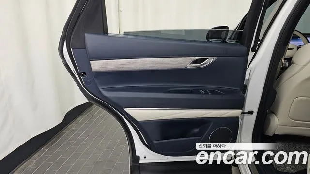 Genesis GV80 — Фото автомобиля 14