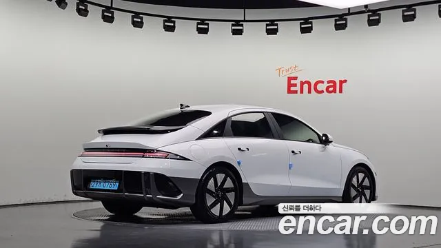 Hyundai Ioniq6 — Фото автомобиля 2