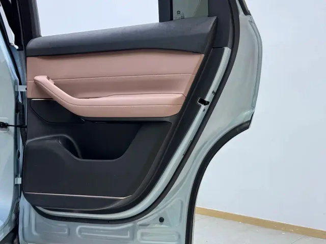 Nio EC6 — Фото автомобиля 22