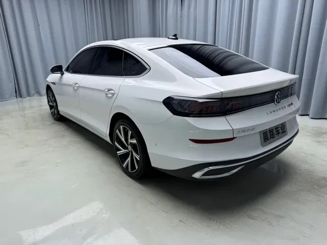 Volkswagen Lamando — Фото автомобиля 6