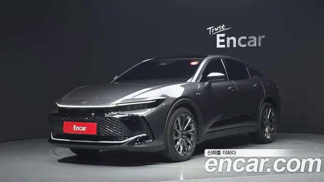 Фотография автомобиля — Toyota Crown