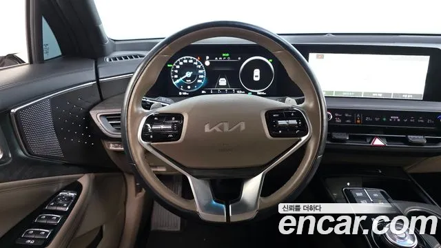 Kia K8 Hybrid — Фото автомобиля 12