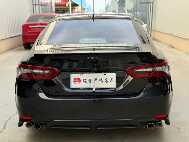 Toyota Camry — Фото автомобиля 4