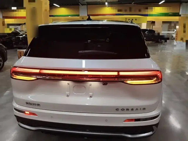 Lincoln Corsair — Фото автомобиля 5