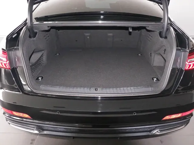Audi Audi A6L New Energy 2020 55 TFSI e quattro — Фото автомобиля 6