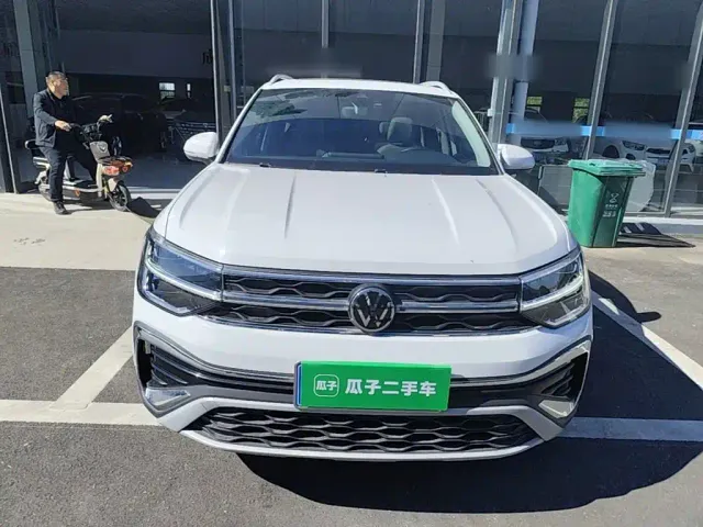 Volkswagen Tharu — Фото автомобиля 2