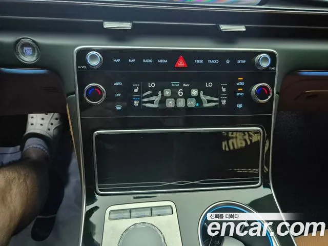 Genesis GV80 2.5T Бензин AWD — Фото автомобиля 14