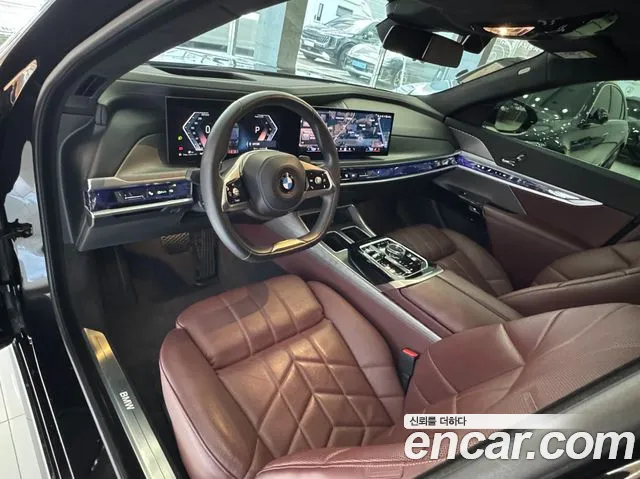 BMW 7-Series 7 серия (G70) 740i sDrive Design Pure Excellence — Фото автомобиля 11