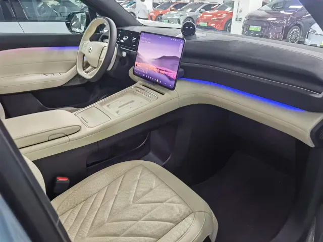 Nio EC6 — Фото автомобиля 7