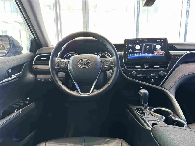 Toyota Camry — Фото автомобиля 19