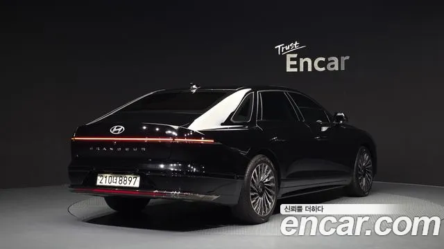 Фотография автомобиля — Hyundai Grandeur