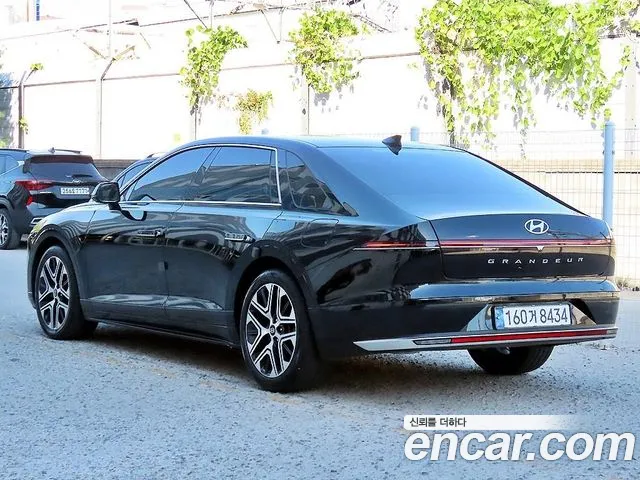 Hyundai Grandeur GN7 — Фото автомобиля 2