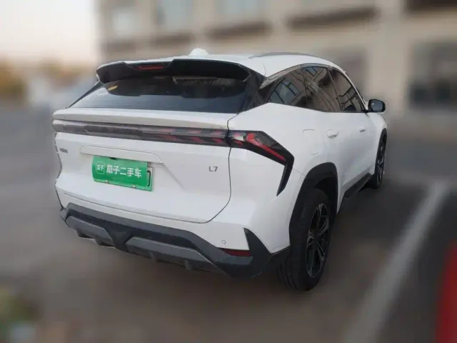 Geely Galaxy L7 — Фото автомобиля 4