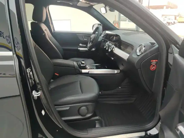 Mercedes-Benz GLB-Class — Фото автомобиля 8