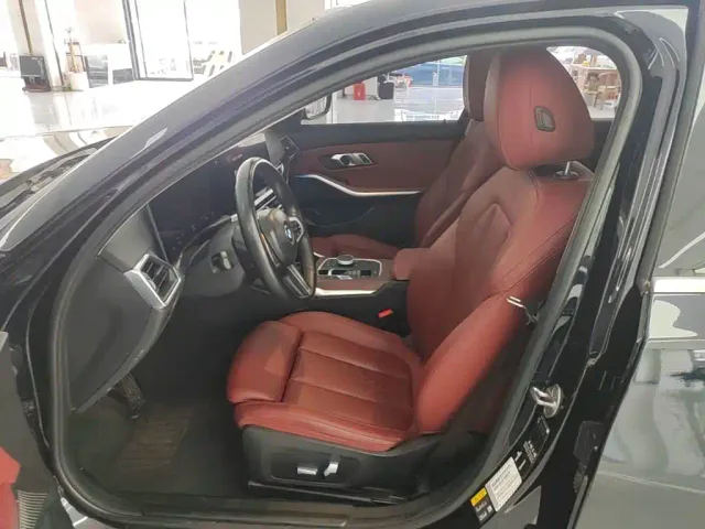 BMW i3 — Фото автомобиля 14