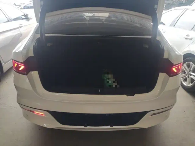 BYD Qin PLUS — Фото автомобиля 18