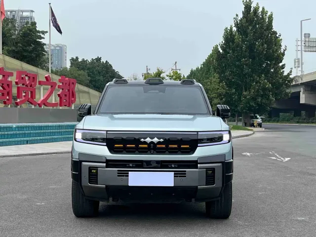 BYD FangChengBao Leopard 8 — Фото автомобиля 2