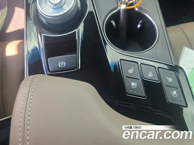 Kia K8 2.5 Бензин 2WD — Фото автомобиля 14