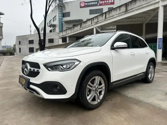 Фотография автомобиля — Mercedes-Benz GLA-Class