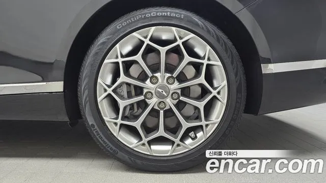 Genesis G80 RG3 — Фото автомобиля 6