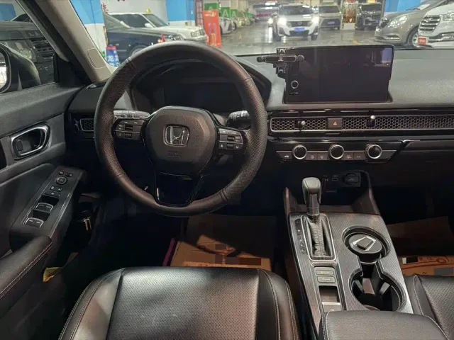 Honda Civic — Фото автомобиля 5