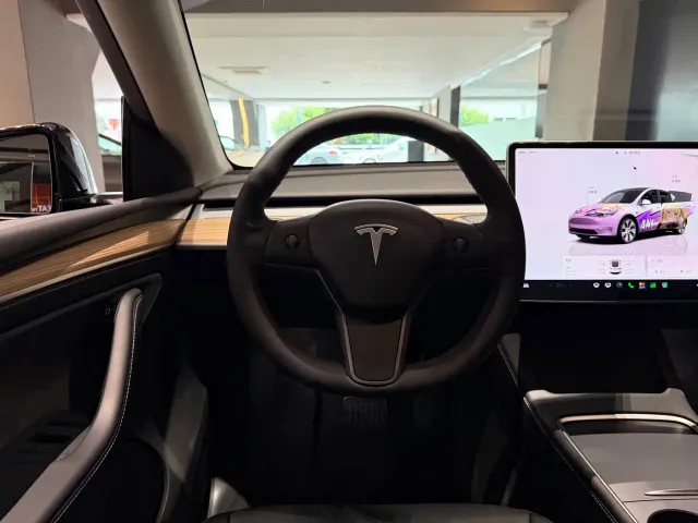 Tesla Model Y 2022 Facelift Rear-Wheel Drive Version — Фото автомобиля 16