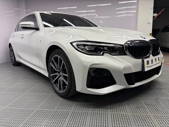 BMW 3 Series — Фото автомобиля 3