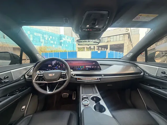 Cadillac XT5 — Фото автомобиля 6