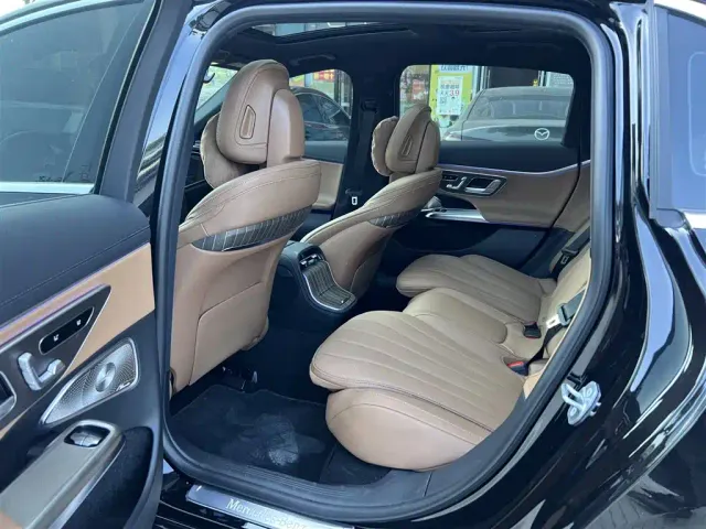 Mercedes-Benz E-Class — Фото автомобиля 7