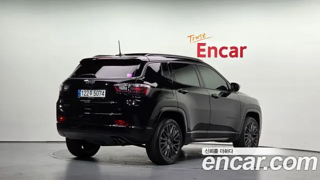 Jeep Compass 2nd Gen — Фото автомобиля 2