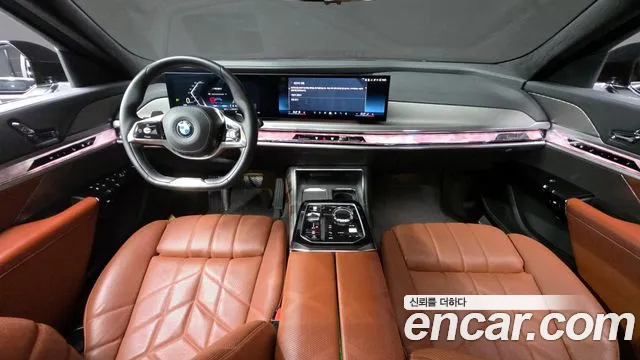 BMW 7-Series 7 серия (G70) 740i sDrive Design Pure Excellence — Фото автомобиля 6