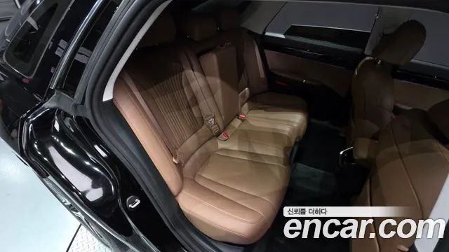 Hyundai Grandeur GN7 — Фото автомобиля 16