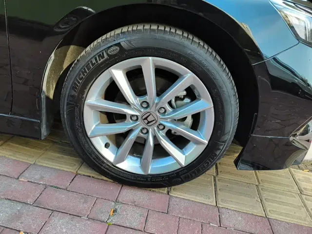 Honda Accord — Фото автомобиля 24