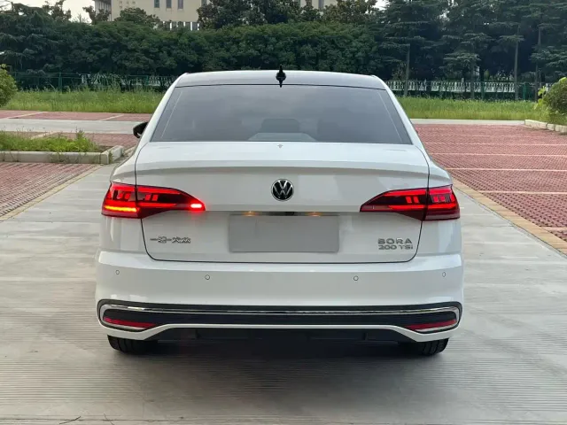 Volkswagen Bora — Фото автомобиля 8