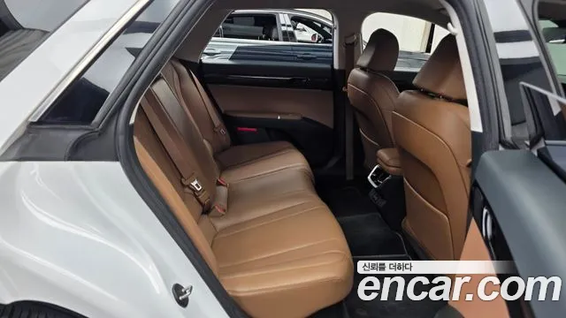 Hyundai Grandeur — Фото автомобиля 12