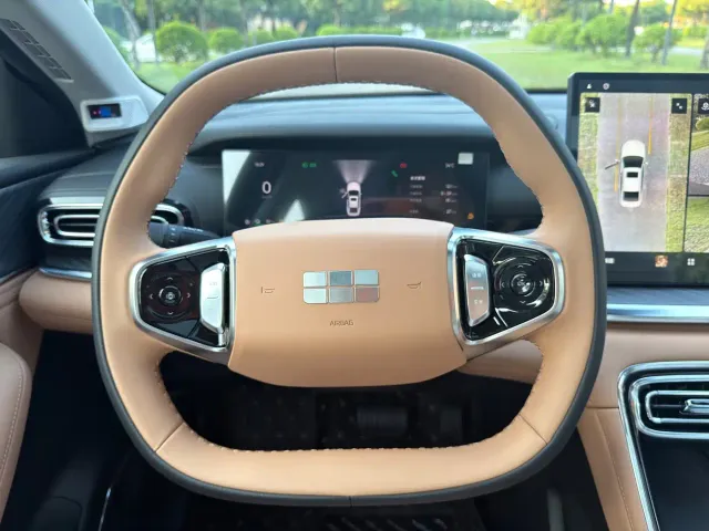 Geely Galaxy Stellar 6 — Фото автомобиля 15