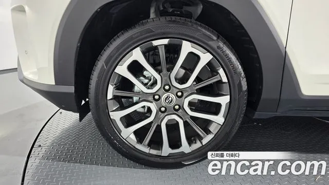 KGM Torres — Фото автомобиля 4