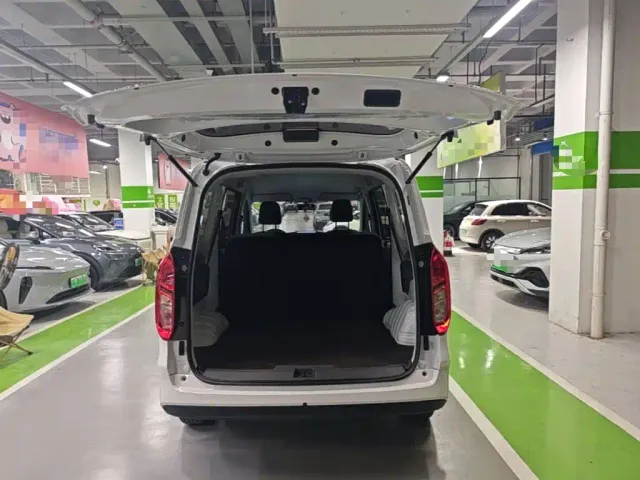 Wuling Hongguang — Фото автомобиля 18